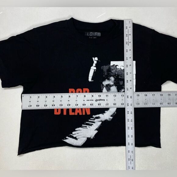 Bob Dylan Crop Graphic T-shirt Women Small Black Short Sleeve Music - Picture 4 of 4